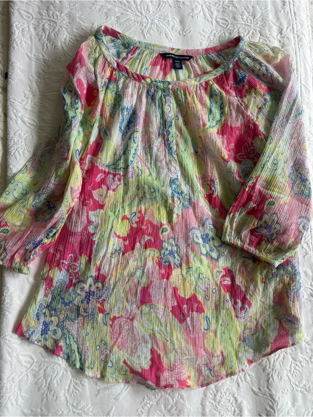 American Living Women’s Pink Paisley Peasant Top Small
